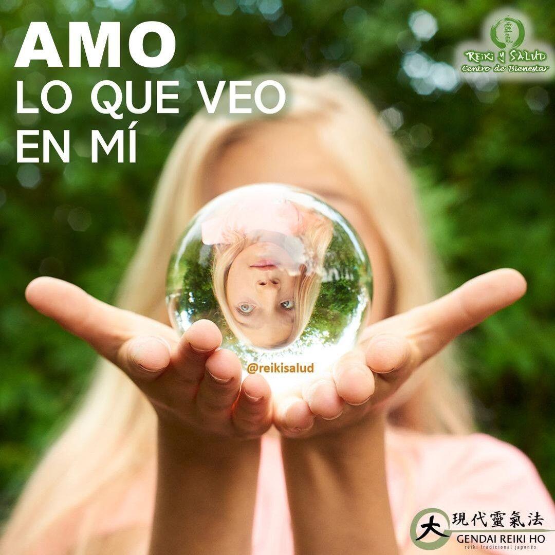 AMO LO QUE VEO EN MI. Con lo bueno y lo menos bueno. Con lo regular y lo maravilloso. Me acepto, me cuido y me amo siempre. Tal y como soy.Puedes amar, a los otros en la medida que te ames a ti. Por otra parte, como te aman los demás o que tanto de dejas amar por los demás.Si crees que no mereces, amor o cariño, esas creencias afectarán tus relaciones inevitablemente. ¿Que tanto te estas amando?, una reflexión que te invito hacer.¡Feliz viaje de descubrimiento!Con toda la certeza que, si lo CREES, lo CREAS, compartimos desde Casa Reiki y Salud, un abrazo de luz, con la confianza de que Dios está con nosotros y somos uno con la conciencia universal, y recuerda: ¡a sonreír, agradecer y abrazar tu vida!Gracias, gracias, gracias, un abrazo de luz, Namaste @dinopierini🌍Página WEB: www.gReiki.com#espiritualidad #amor #felicidad #abundancia #meditacion #gratitud #crecimientopersonal #consciencia #alma #bienestar #despertarespiritual #reiki #reikiusui #gendaireiki #reikimaracaibo #reikivenezuela #reikizulia #totalcoherencia