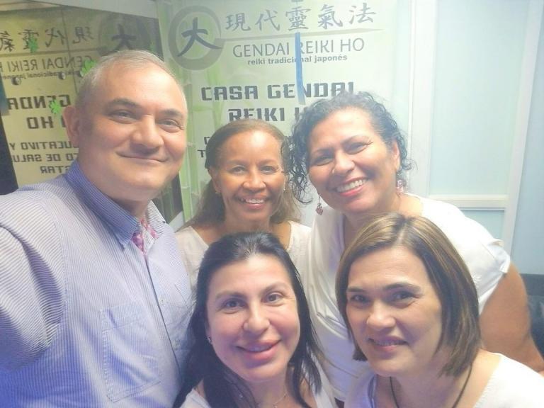Hoy viernes, comparto la foto del Reiju Kai (Encuentro), celebrado ayer 17 de Diciembre. Gracias,…