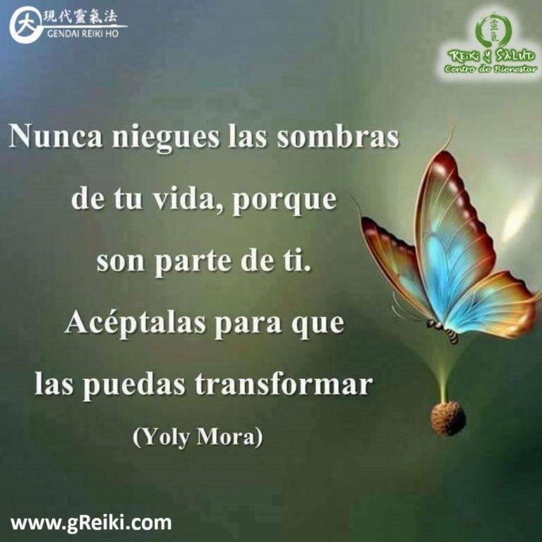 Nunca niegues las sombras de tu vida, porque son parte de ti. Acéptalas para que…