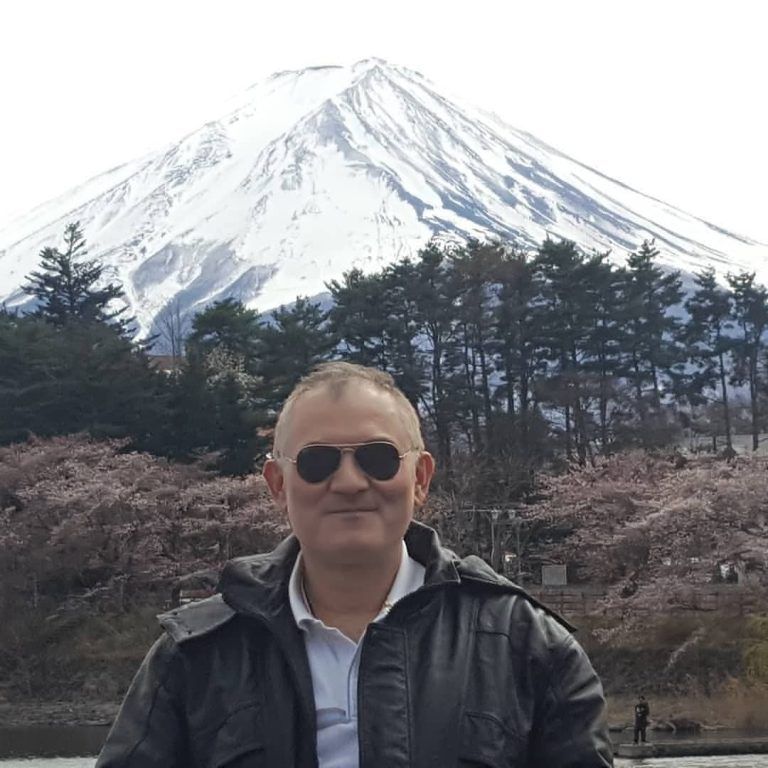 Hoy comparto con un ustedes, el encuentro mágico que significo la visita a Kawaguchiko hace…