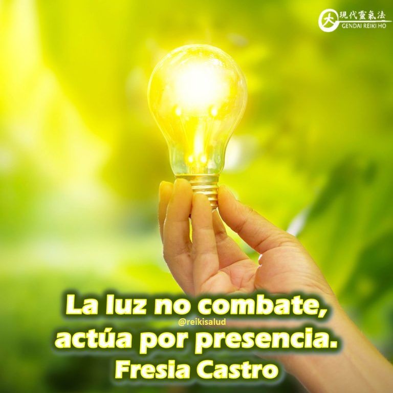 🌞La luz no combate, actúa por presencia. Fresia Castro. Nuestra misión es iluminar al mundo,…
