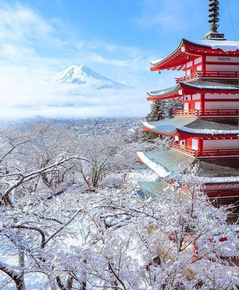 La Pagoda Chrureito es una pagoda de cinco pisos con una vista impresionante del Monte…