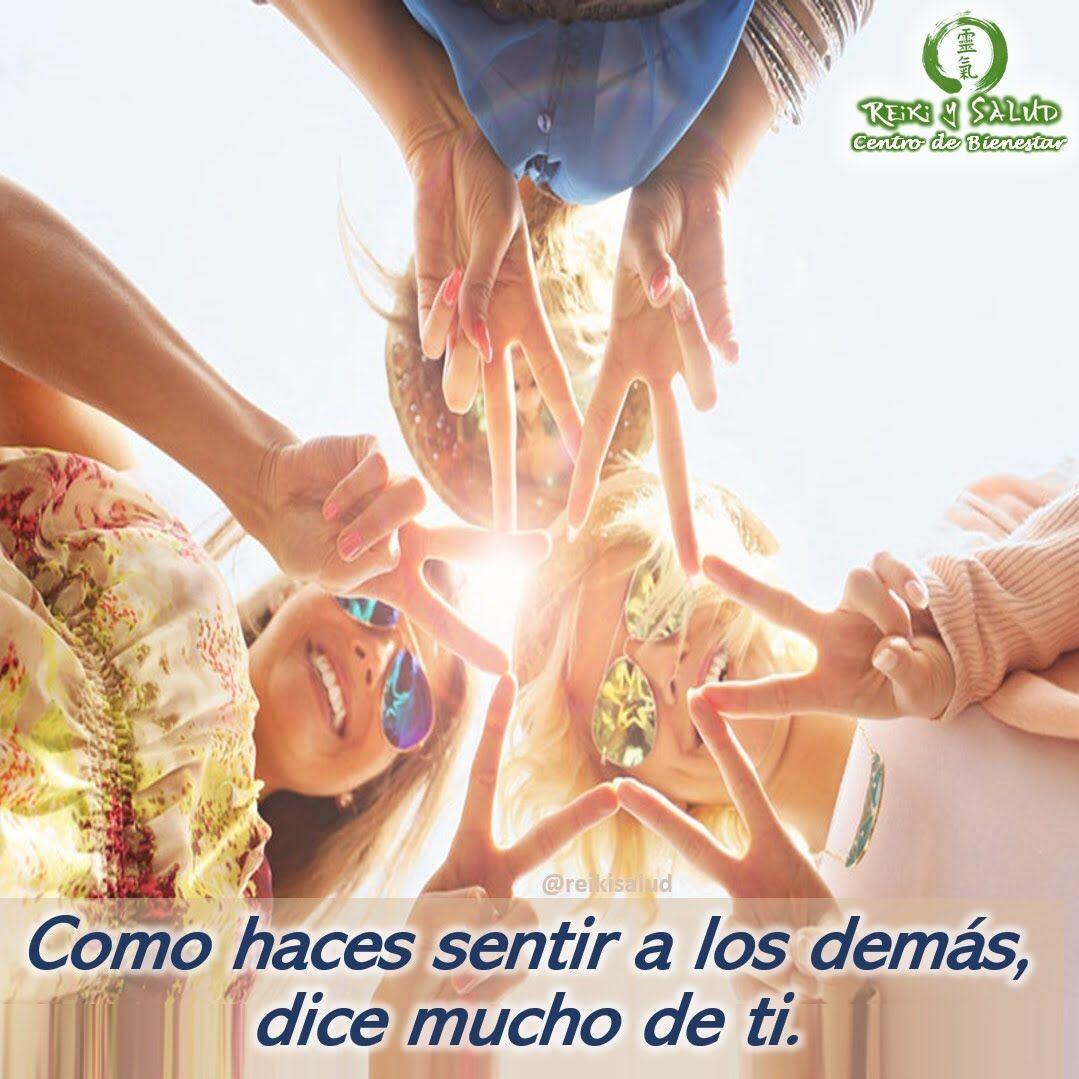 Como haces sentir a los demás, dice mucho de TI.¿Y tu como haces sentir a la mayoría, de los que te rodea?Feliz viaje de descubrimientoCon toda la certeza que, si lo CREES, lo CREAS, compartimos desde Casa Reiki y Salud, un abrazo de luz, con la confianza de que Dios está con nosotros y somos uno con la conciencia universal, y recuerda: ¡a sonreír, agradecer y abrazar tu vida!Gracias, gracias, gracias, un gran abrazo de luz, Namaste, @DinoPieriniSi te gusta la publicación Compártela, Comenta, Gracias, gracias gracias🌐Página WEB: www.gReiki.com#felicidad #abundancia #meditacion #vida #gratitud #reikimaracaibo #reikizulia #reikivenezuela #saludybienestar #reikisalud #reiki @reikisalud