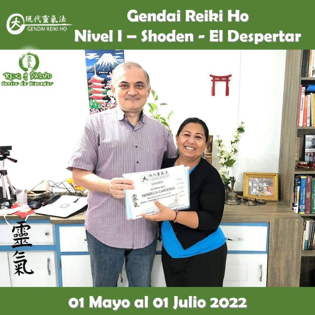 Agradecido y feliz, por el encuentro, experiencia, entrega, energía y sanación compartida en familia, durante el curso de Gendai Reiki Ho Nivel I (Shoden – El Despertar), dictado en el Casa Reiki y Salud, iniciado el 01 de Mayo que para Norbelia Cardenastermino el 01 de Julio. Fue un nuevo y especial encuentro de almas, que decidimos iniciar este nuevo viaje de despertar, lleno de energía y alegría; confiando en la luz de Reiki. Comparto las fotos del encuentro de iniciación y consultoría/practica presencial realizado en Casa Reiki y Salud.️Gracias, gracias, gracias a todos ustedes por el compartir, entrega, alegría y experiencia. Cinco semanas de crecimiento y autodescubrimiento para todos. Un abrazo de luz y gassho.Reiki Ho es una terapia holística natural cuyo objetivo es el restablecimiento del equilibrio y la armonía en nuestro ser, promoviendo la sanación física, mental y emocional.Casa Reiki y Salud, comparte las técnicas de la Gendai Reiki Healing Association de Japón, con el respaldo internacional de la Gendai Reiki Network. Cursos dictados por Dino Pierini (@DinoPierini), Shihan de la escuela Gendai Reiki Ho desde el año 2008 y miembro de la Gendai Reiki Healing Association en Japón.️ Casa Reiki y Salud, una caricia para el alma, ampliando el circulo de luz, promoviendo una vida de salud y felicidad.Gracias, Gracias, Gracias, Námaste, @dinopierini#reiki #reikimaracaibo #reikivenezuela #sanación #salud #metamedicina #bioneuroemocion #bioemocional #reikiusui #gendaireiki #gendaireikiho #shoden #okuden #mikaousui #gendaii #cursosmaracaibo #casagendaireiki #dinopierini #armonía #bienestar #paz #amor