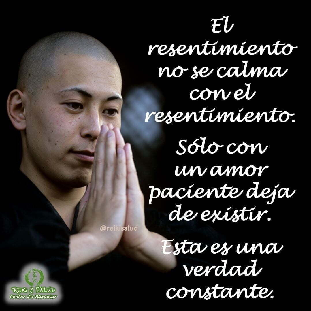 El resentimiento no se calma con el resentimiento. Sólo con un amor paciente deja de existir. Esta es una verdad constante. Buda.¿Que piensas de esta declaración?Feliz viaje de descubrimientoCon toda la certeza que, si lo CREES, lo CREAS, compartimos desde Casa Reiki y Salud, un abrazo de luz, con la confianza de que Dios está con nosotros y somos uno con la conciencia universal, y recuerda: ¡a sonreír, agradecer y abrazar tu vida!Gracias, gracias, gracias, un gran abrazo de luz, Namaste, @DinoPieriniSi te gusta la publicación Compártela, Comenta, Gracias, gracias gracias🌐Página WEB: www.gReiki.com#felicidad #abundancia #meditacion #vida #gratitud #reikimaracaibo #reikizulia #reikivenezuela #saludybienestar #reikisalud #reiki @reikisalud