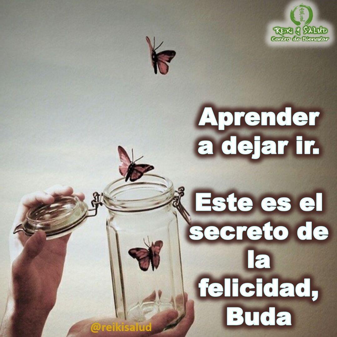 Aprender a dejar ir. Este es el secreto de la felicidad, BudaDesapegarse de todo, pero lo más importante, dejar ir los miedos, la rabia, la tristeza, rencores, la ansiedad, la depresión, la inseguridad y el miedo a la vejez y a la muerte. Deja ir también lo miedos relacionados con salud. Si entre tus propósitos del año está el empoderarte de tu energía de armonía y sanación, aprende Gendai Reiki Ho.️ Feliz viaje de auto descubrimiento y despertar.Con toda la certeza que, si lo CREES, lo CREAS, compartimos desde Casa Reiki y Salud, un abrazo de luz, con la confianza de que Dios está con nosotros y somos uno con la conciencia universal.Casa Reiki y Salud, una caricia para el alma, ampliando el circulo de luz, promoviendo una vida de felicidad y bienestar.Gracias, gracias, gracias, Namaste, @dinopierini️ Comparte esta publicación con quien te vino a la mente cuando la leíste., Gracias, gracias gracias🌐 Página WEB: www.gReiki.com#despertar #reikimaracaibo #reikizulia #reikivenezuela #reikisalud #totalcoherencia #reikisalud #smile #bienestar #reiki