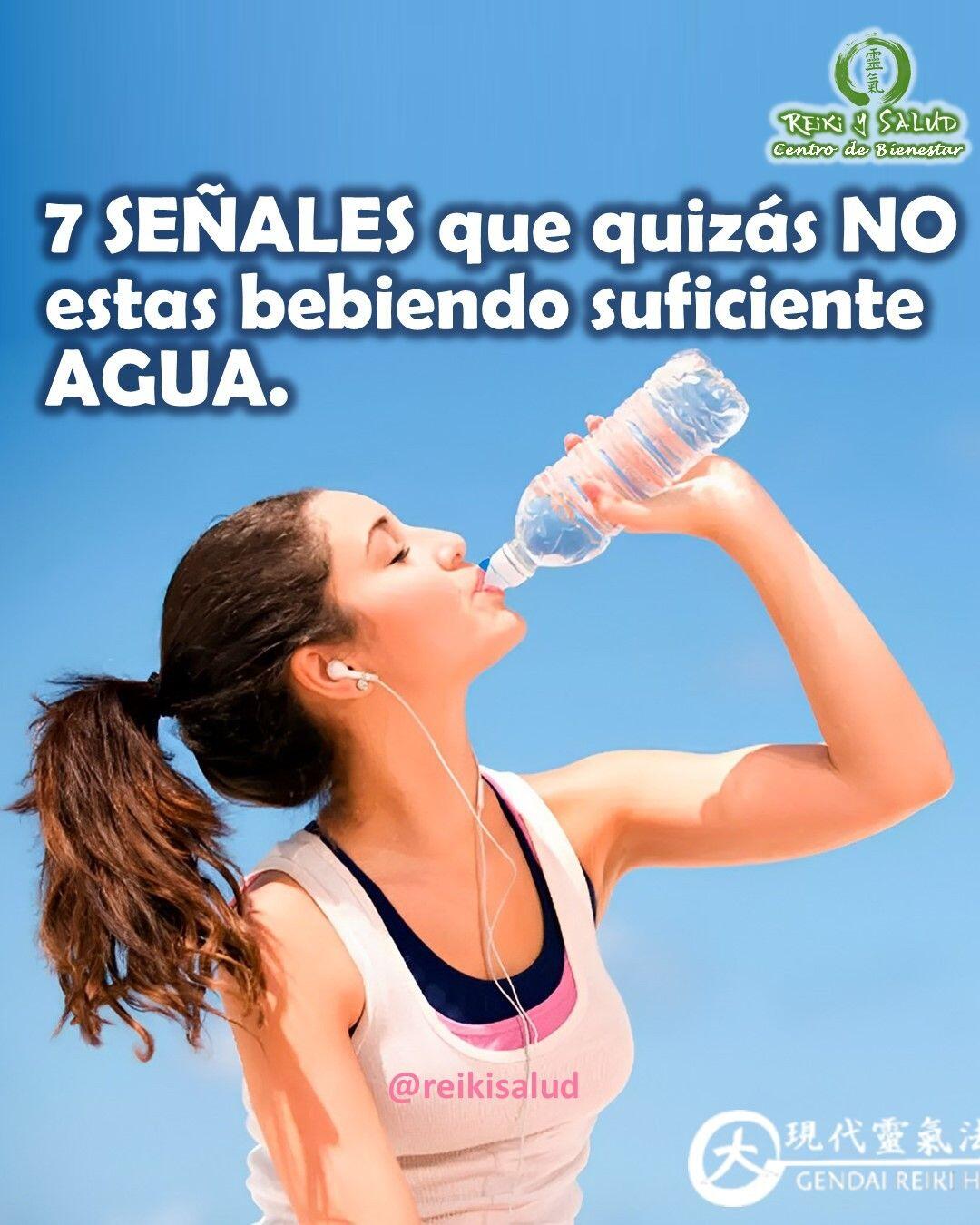 Sabes que eres aproximadamente un mínimo de 60 por ciento de agua, y el agua sirve como material de construcción para cada una de sus células.El agua potable es importante para cada uno de los sistemas de su cuerpo. El agua ayuda a que los alimentos se muevan a través del tracto gastrointestinal, ayuda en la absorción y el transporte de nutrientes a las células, es vital para el rendimiento físico y mental, regulando la temperatura corporal, entre otras funcionesEntonces, ¿cómo puedes saber si estás deshidratado?1. Tienes sedSi bien puede parecer obvio, la sed es la primera señal natural del cuerpo de que necesita beber agua, y es una señal, de que hay algo de deshidratación. Cuando hay deshidratación, los electrolitos (sodio y el potasio) en la sangre se vuelven más concentrados, lo que entrega una señal de sed a su cerebro.2. No estás orinando tantoA medida que los electrolitos se concentran en el torrente sanguíneo, el cerebro instruye a los riñones a secretar menos agua y no producir tanta orina. Si está bien hidratado, generalmente debería tener que orinar cada tres a cuatro horas en el día.3. Te sientes lentoDormiste lo suficiente anoche y, aun así, estas débil hoy. Tener poca energía es un signo de deshidratación. Se ha determinado que la deshidratación leve aumenta la confusión y la fatiga y disminuye el estado de alerta 4. Quieres merendar todo el tiempoNecesitas comer, y nadie te dirá que bebas agua en lugar de comer. Las personas descubren que cuando están bien hidratadas, controlan mejor el apetito.5. Tienes dolor de cabezaLa deshidratación puede desencadenar dolores de cabeza y migrañas. Uno de remedios naturales probados y verdaderos para los dolores de cabeza es aumentar tu H2O diario.6. Tu piel está secaSu piel está compuesta de 64 por ciento de agua. El agua es un humectante natural para la piel. Y aunque la piel sana e hidratada se ve hermosa, también actúa como una barrera para proteger el cuerpo.7. Estás estreñidoLa falta de líquidos es una causa común de estreñimiento y beber es un remedio natural.Gracias, gracias, gracias, Namaste, @dinopierini #reikimaracaibo #reikizulia #reikivenezuela #reikisalud
