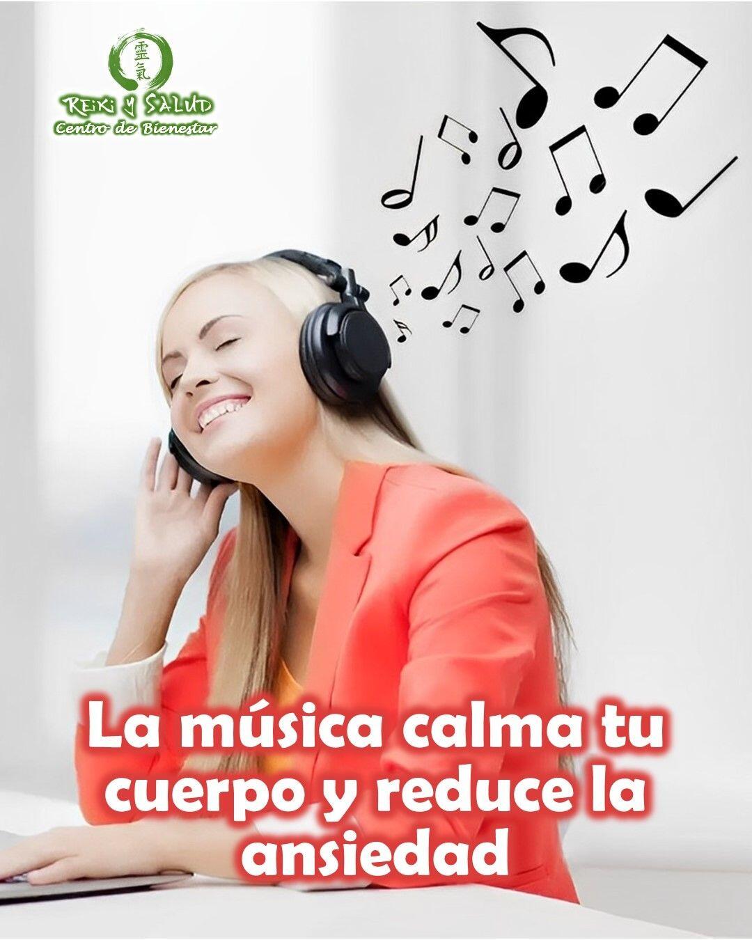Cuando el estrés golpea, hay varias maneras de manejar la tormenta de sentimientos emocionales y físicos que surgen. Un remedio para el estrés que ha perdurado desde las primeras civilizaciones es la música. Durante generaciones, nuestros ancestros han producido música no solo para el entretenimiento sino también para nuestro bienestar. Si te sientes estresado ¡ponte los auriculares y desconéctate!La investigación ha demostrado que escuchar música puede tener un efecto sobre la ansiedad, la presión arterial y las hormonas del estrés. Ciertos tipos de música pueden reducir esos síntomas, a saber, la música suave y clásica.Un estudio realizado por Mindlab International colocó sensores en personas que intentaban completar un rompecabezas que induce estrés. Mientras trabajaban en los rompecabezas y aumentaban sus niveles de estrés, diferentes participantes escuchaban diferentes canciones mientras los sensores registraban la reacción de sus cuerpos a la música. Se demostró que ciertas canciones reducen los síntomas relacionados con el estrés.La canción, "Weightless" de Marconi Union que puedes encontrar en Youtube, fue diseñada específicamente para ser una pieza musical para aliviar el estrés, incorporando "armonías, ritmos y líneas de bajo cuidadosamente arregladas" que disminuyen la frecuencia cardíaca y el nivel de cortisol del oyente. Escúchala.Seguramente puedes encontrar canciones que reduzcan el estrés en tu propia colección de música. La mejor parte: ¡puedes llevar tu música donde desees! Puede escuchar en el trabajo, en casa o en un viaje largo.Cuando comiences una nueva semana, ten tu música para reducir el estrés lista para calmarte y ayudarte a volver al estado de paz y armonía. Puedes pasar tu semana en una zona serena y relajante donde quiera que vayas mientras escuchas buenas canciones.️ Feliz viaje de auto descubrimiento y despertar.Gracias, gracias, gracias, Namaste, @dinopierini🌐 Página WEB: www.gReiki.com#despertar #reikimaracaibo #reikizulia #reikivenezuela #reikisalud