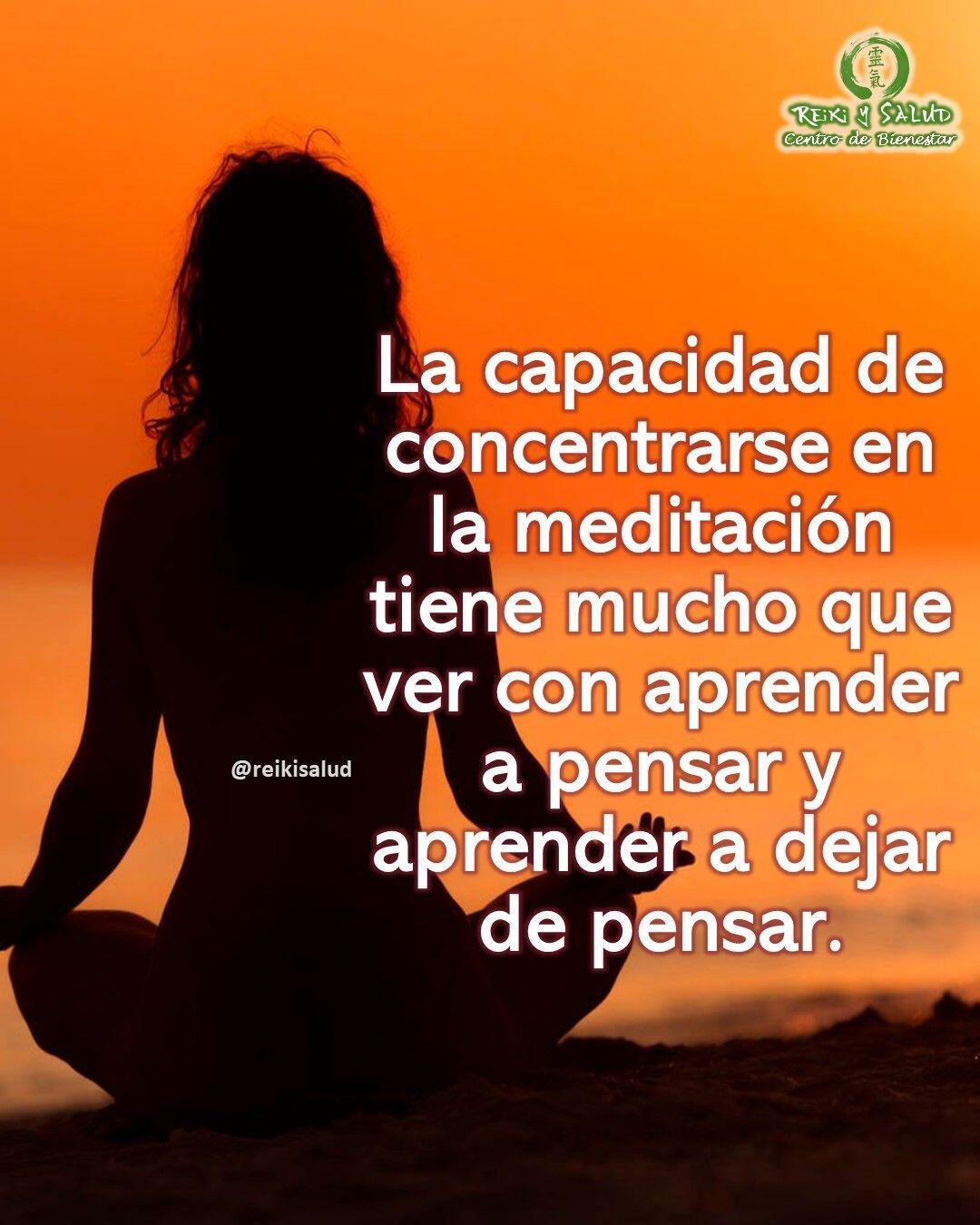 La capacidad de concentrarse en la meditación tiene mucho que ver con aprender a pensar cuando decidimos pensar y aprender a dejar de pensar cuando decidimos no hacerlo.Durante la meditación, la mayoría de las personas alcanzan un estado mental llamado "atención focalizada", lo que mejora la capacidad de los individuos para prestar atención y concentrarse durante largos periodos de tiempo.Además, la meditación es una práctica potencia la memoria y reduce los niveles de estrés, y educar la mente e inducir la conciencia a través de técnicas como la atención y la concentración, lo que favorece el autoconocimiento y fortalece la conexión con uno mismo.Recuerda que orar es hablar con Dios, y meditar crea un espacio maravilloso para ESCUCHAR A DIOS.Feliz viaje de descubrimientoCon toda la certeza que, si lo CREES, lo CREAS, compartimos desde Casa Reiki y Salud, un abrazo de luz, con la confianza de que Dios está con nosotros y somos uno con la conciencia universal, y recuerda: ¡a sonreír, agradecer y abrazar tu vida!Gracias, gracias, gracias, un gran abrazo de luz, Namaste, @DinoPieriniSi te gusta la publicación Compártela, Comenta, Gracias, gracias gracias🌐Página WEB: www.gReiki.com#felicidad #abundancia #meditacion #vida #gratitud #reikimaracaibo #reikizulia #reikivenezuela #saludybienestar #reikisalud #reiki @reikisalud #louisehay